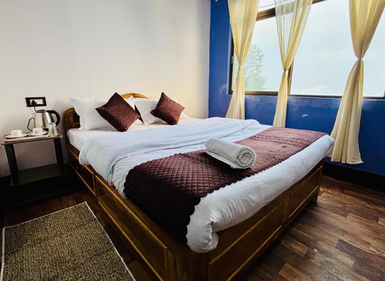 Forest Lodge - 80 Mts From Mall Road دارجيلنغ المظهر الخارجي الصورة