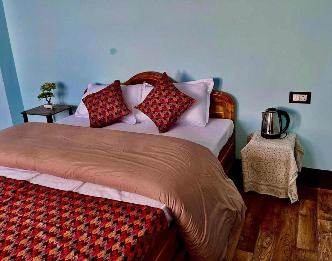 Forest Lodge - 80 Mts From Mall Road دارجيلنغ المظهر الخارجي الصورة